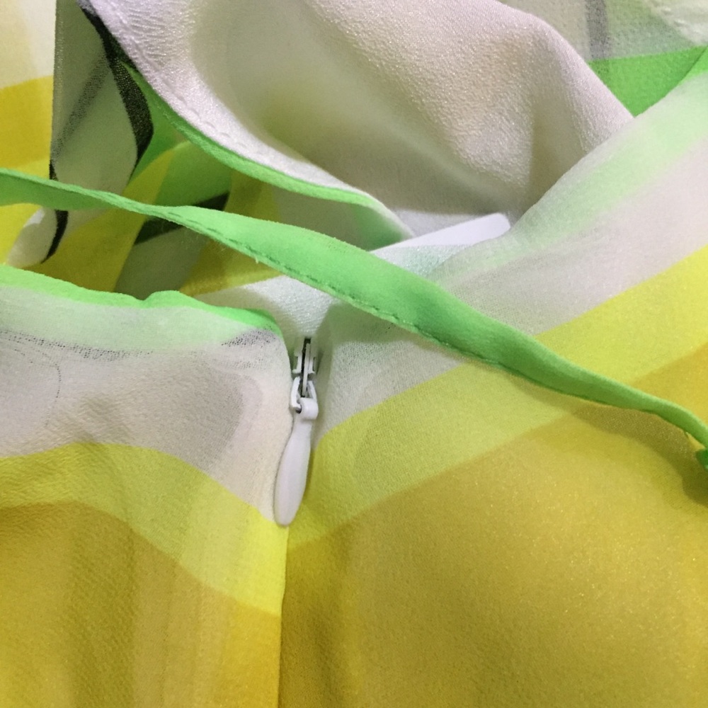 Dress - Picture 5 of 7